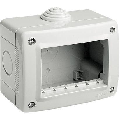 27403 - IP40 wall-mounting enclosures - 3 modules