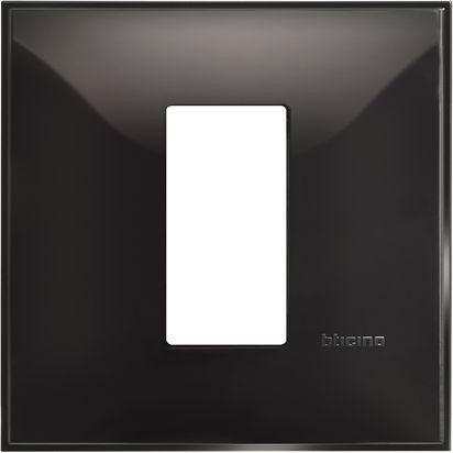 R4801BC - Cover plate - 1 centered module - Black