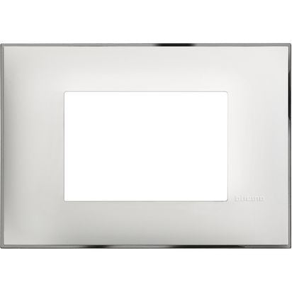 R4803WR - Cover plate - 3 modules - White chrome