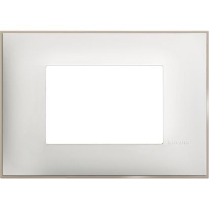 R4803WS - Cover plate - 3 modules - White satin