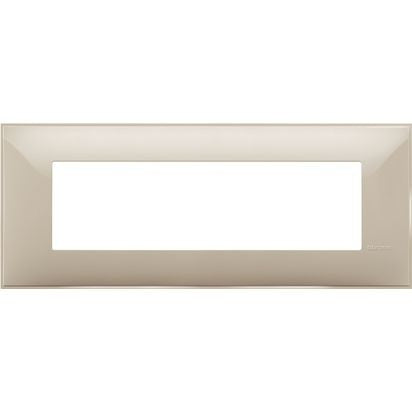 R4807CR - Cover plate - 7 modules - Cream